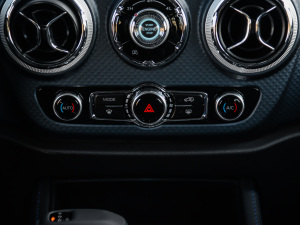 20212.0D Ԅ򌵶hӢ۰b {{