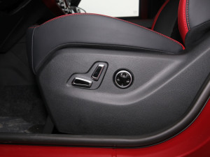 20212.0D Ԅ򌵶hӢ۰b ǰ늿i {{