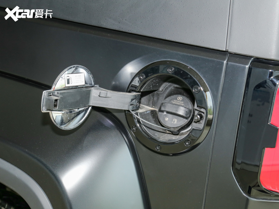 2023BJ40 2.0D Ԅ򌵶hӢ۰b