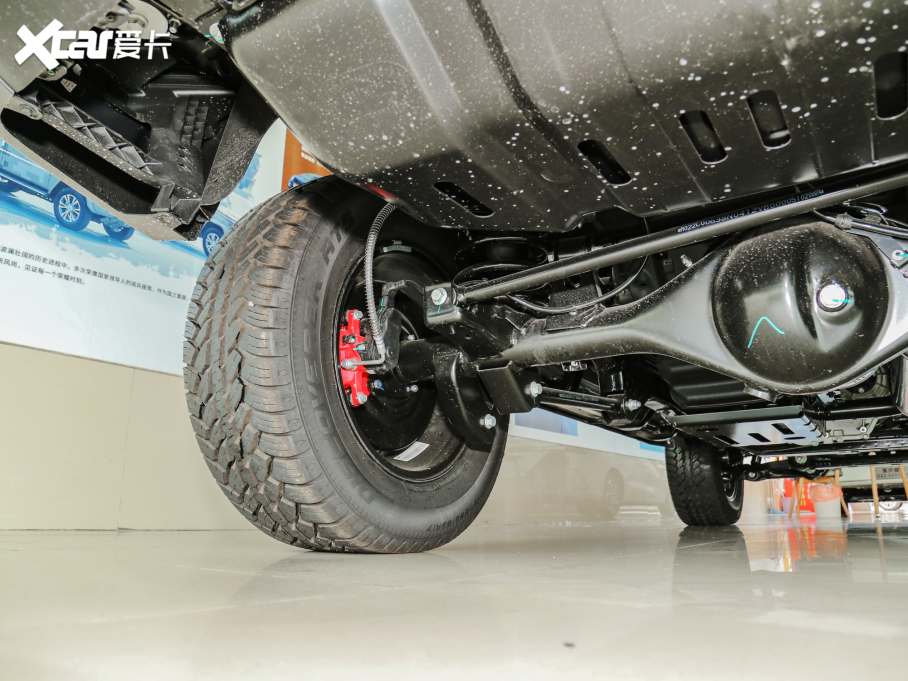 2023BJ40 2.0D Ԅ(q)hӢ۰?zhn)b