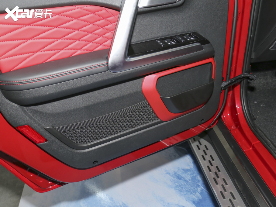 2023BJ40 2.0T ԄЫC˰b