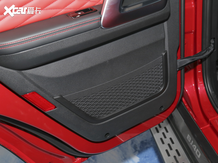 2023BJ40 2.0T ԄЫC˰b