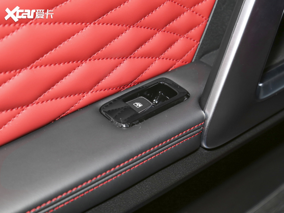 2023BJ40 2.0T Ԅ(dng)(q)ЫC˰?zhn)b