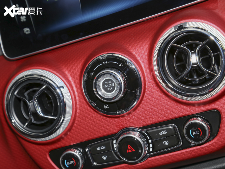 2023BJ40 2.0T ԄЫC˰b