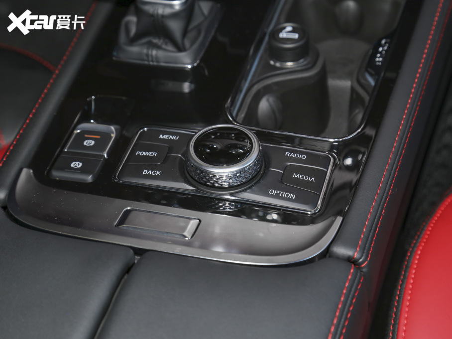 2023BJ40 2.0T Ԅ(q)ЫC˰?zhn)b