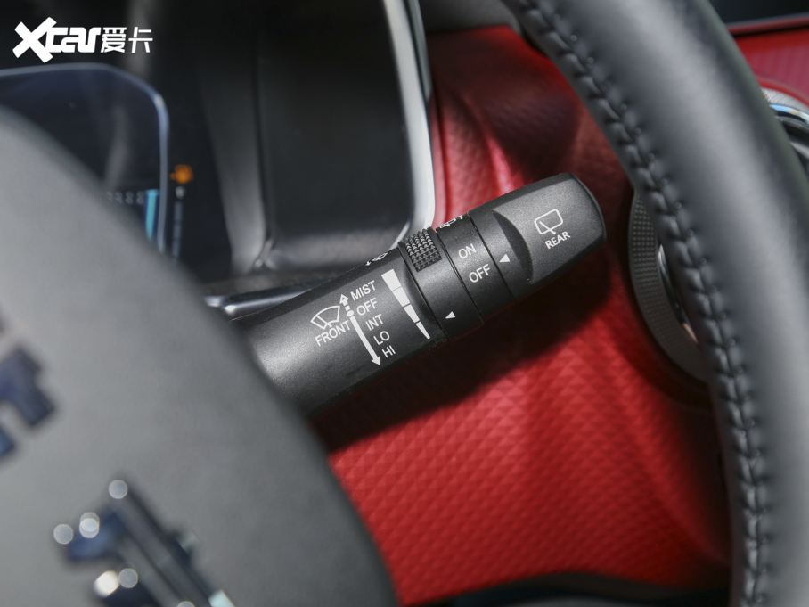 2023BJ40 2.0T ԄЫC˰b