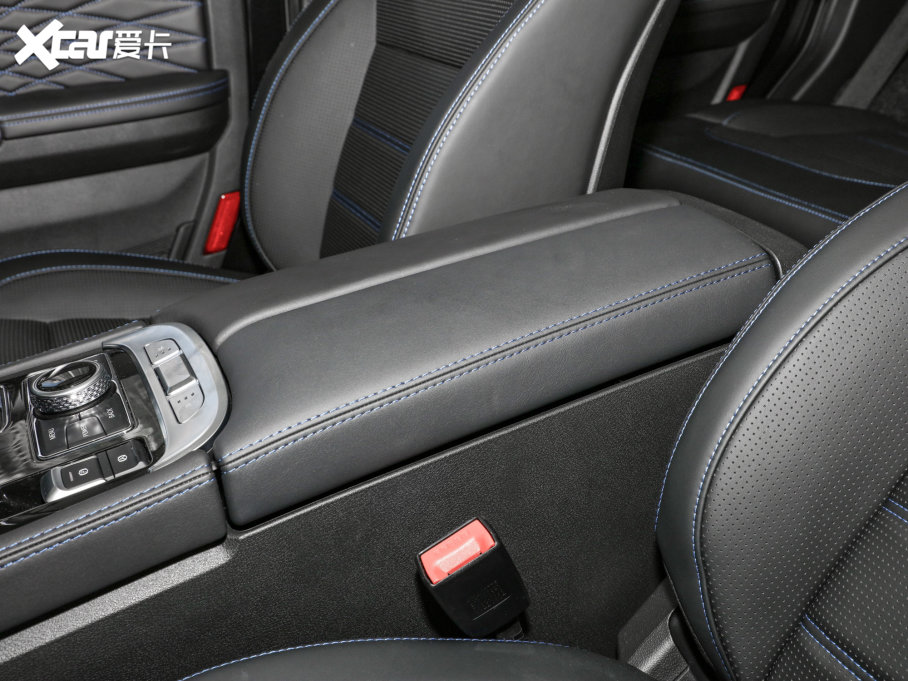 2023BJ40 2.0T ԄЫC˰