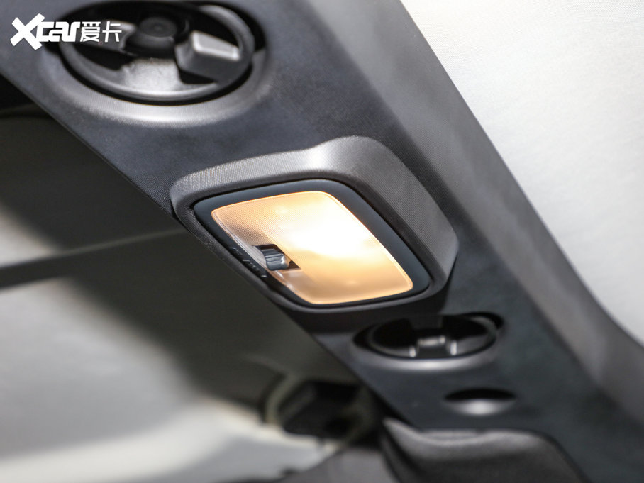 2023���BJ40 2.0T �Ԅ������ЫC�˰�������