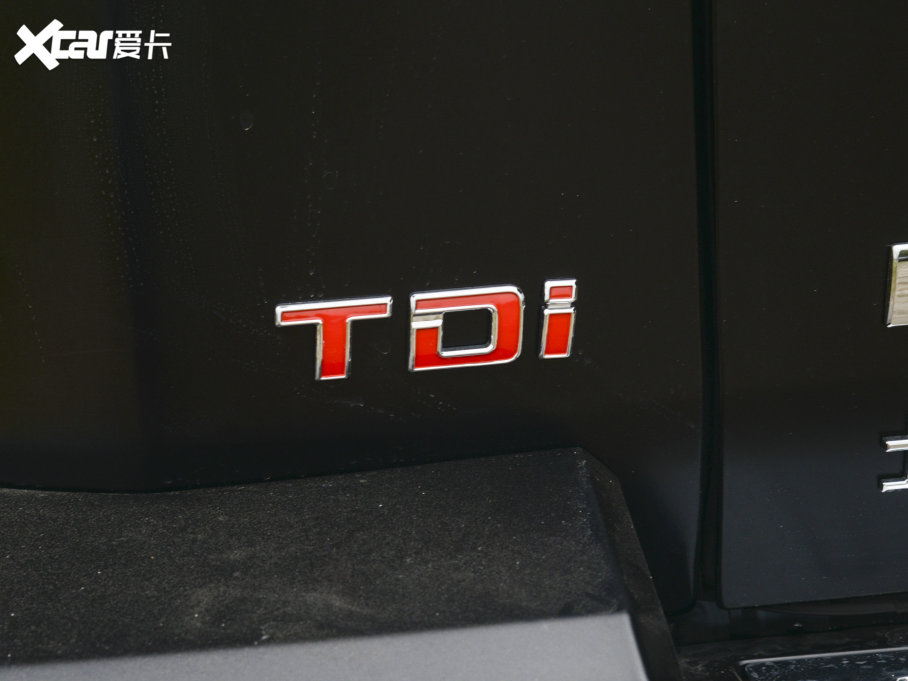 2023BJ40 2.0D Ԅ(dng)(q)hӢ۰?zhn)b(ǰ늿i)