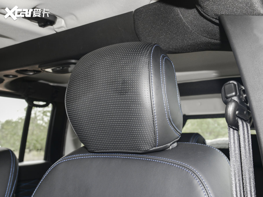 2023BJ40 2.0D Ԅ򌵶hӢ۰b(ǰ늿i)