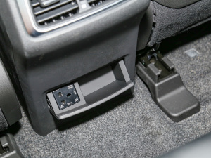 20232.0D Ԅ(dng)(q)hӢ۰?zhn)b g