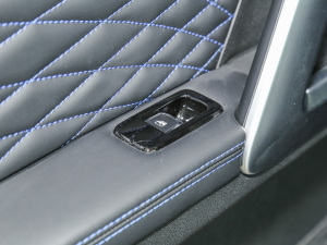 20232.0D Ԅ򌵶hӢ۰b ܇ƅ^