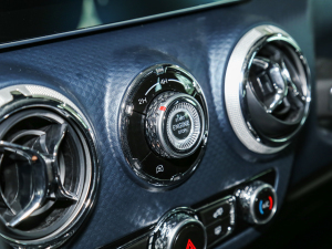 20232.0D Ԅ򌵶hӢ۰b п؅^