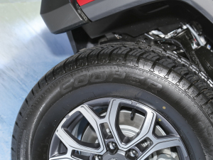 20232.0T ԄЫC˰b ݆̥Ʒ