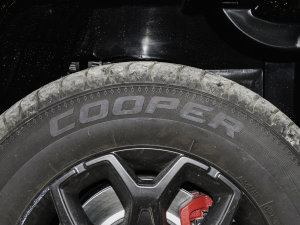 20232.0D Ԅ(q)hӢ۰?zhn)b(ǰ늿i) ݆̥Ʒ