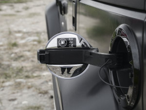 20232.0D Ԅ򌵶hӢ۰b(ǰ늿i) ^