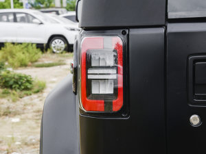 20232.0D Ԅ򌵶hӢ۰b(ǰ늿i) ^