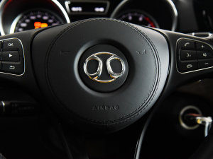 2023ɽӽ 3.0T  п؅^