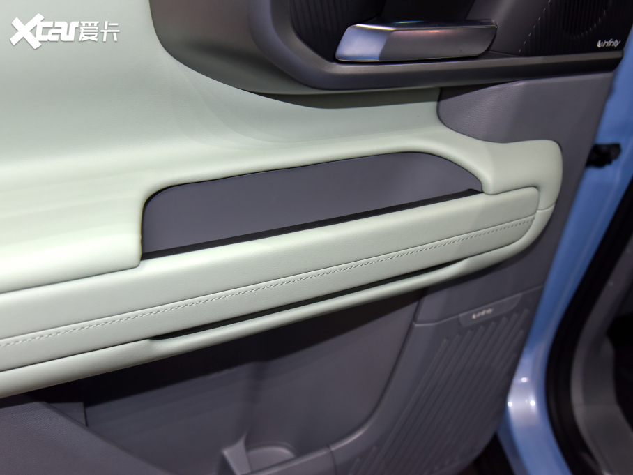 2024BJ40 2.0T ЫC˰ 