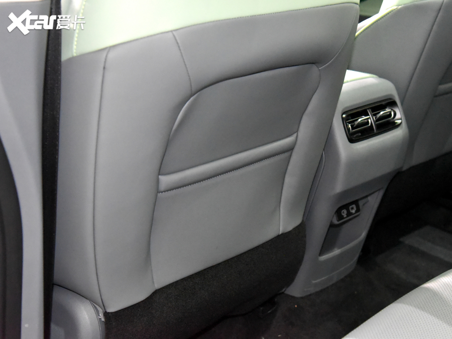 2024BJ40 2.0T ЫC˰ 