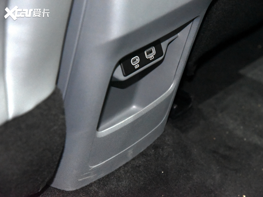 2024BJ40 2.0T ЫC˰ 