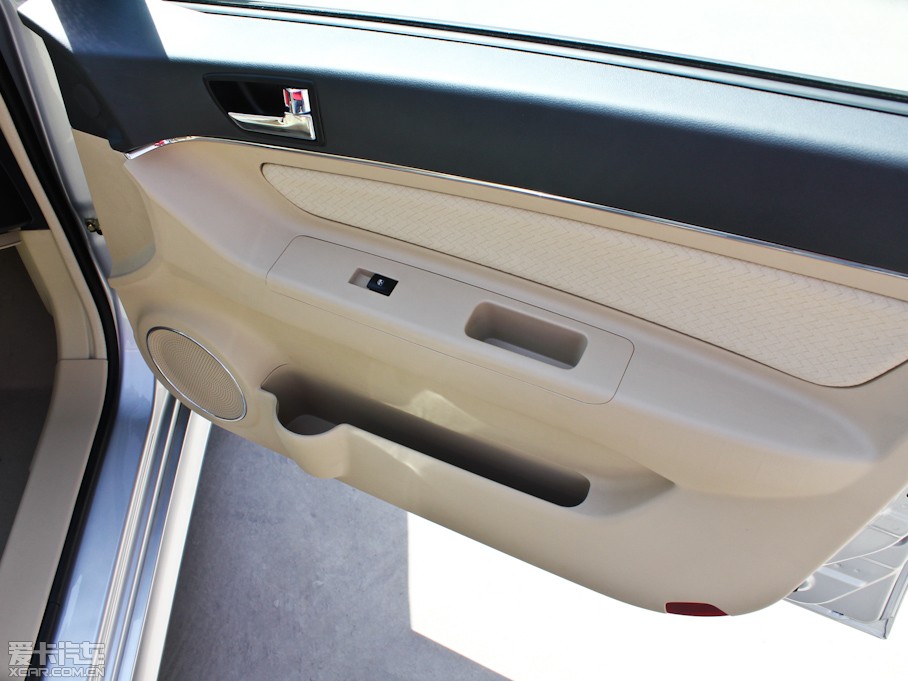 2012EϵЃɎ 1.5L ԄӘ