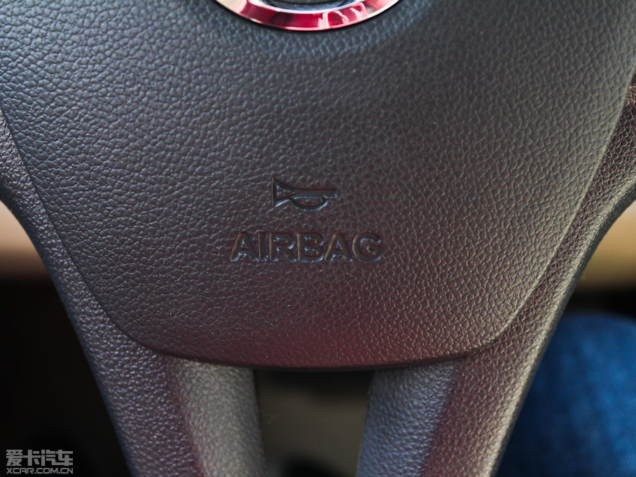 2012EϵЃɎ 1.5L ԄӘ