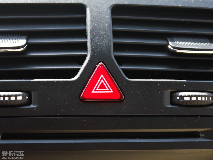 2012EϵЃɎ 1.5L ԄӘ