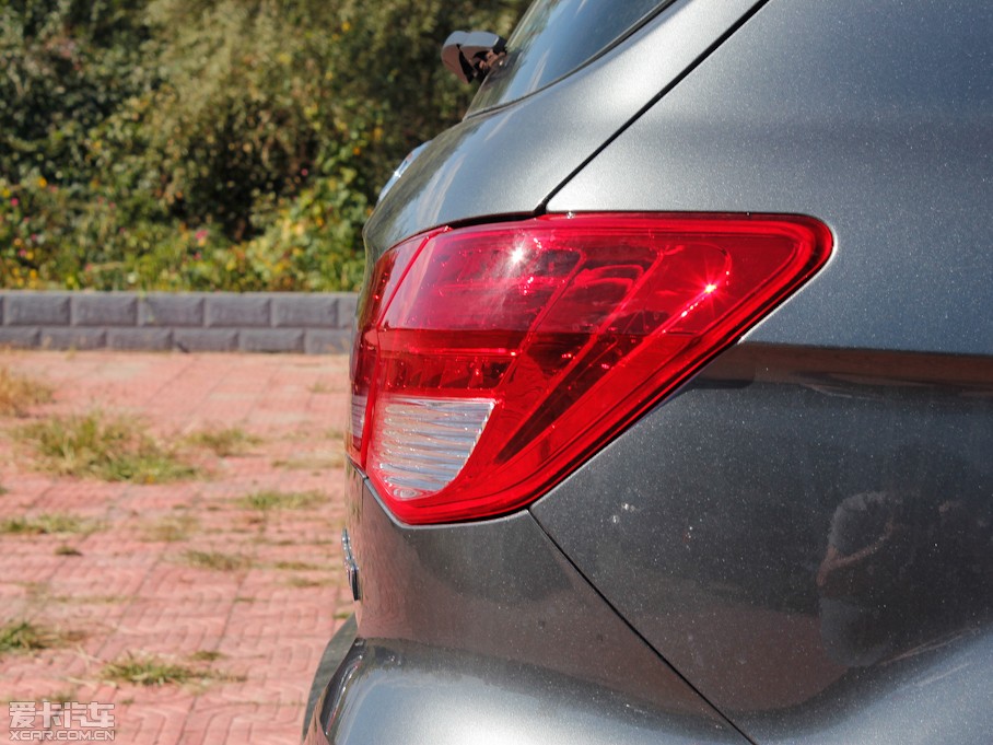 2012EϵЃɎ 1.5L ԄӘа