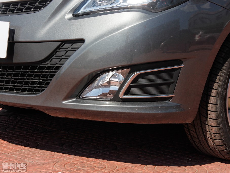 2012EϵЃɎ 1.5L ԄӘа