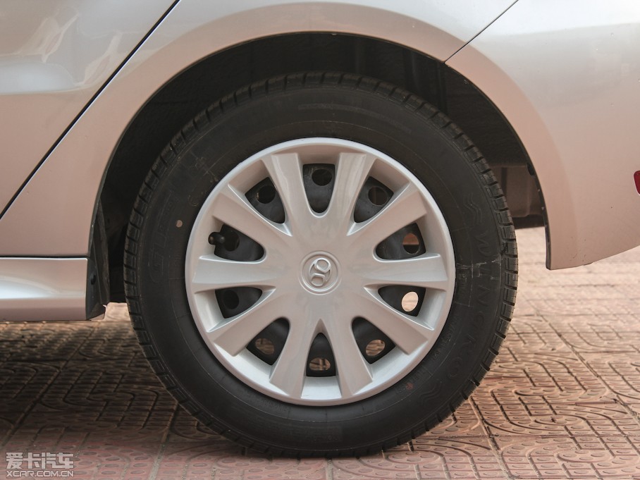 2012EϵЃɎ 1.3L քӘа