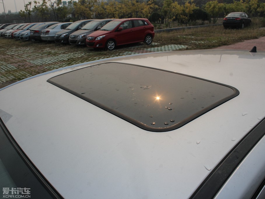 2012EϵЃɎ 1.3L քӘа