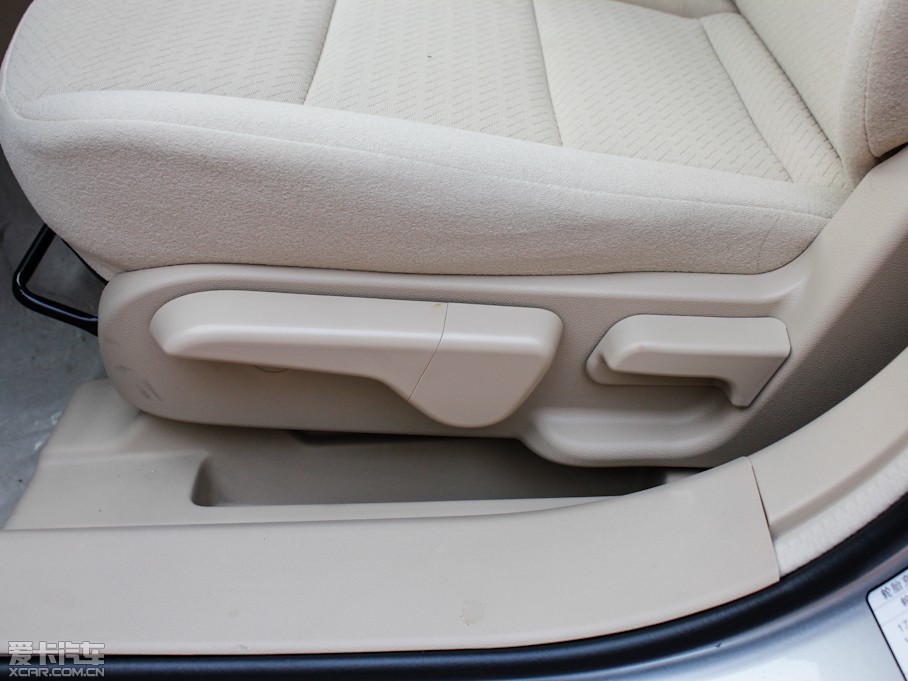 2012EϵЃɎ 1.3L քӘа