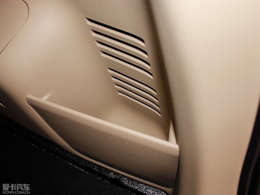 2012EϵЃɎ 1.3L քӘа