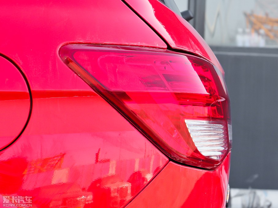 2012EϵЃɎ 1.3L քӘ