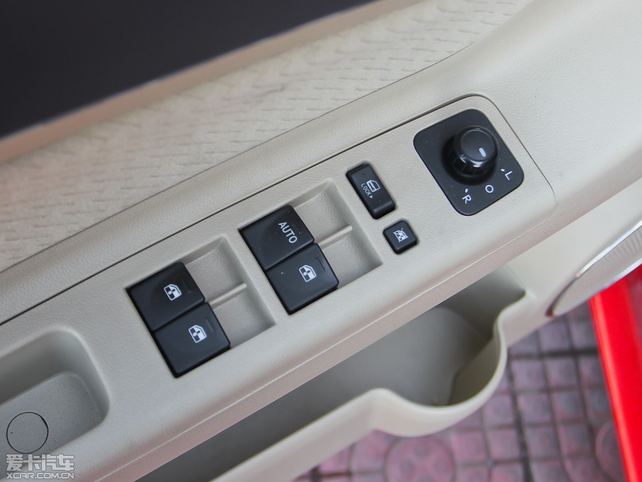 2012EϵЃɎ 1.3L քӘ