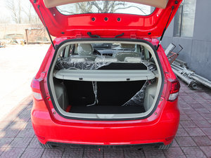 2012款1.3L 手动乐天版 空间座椅