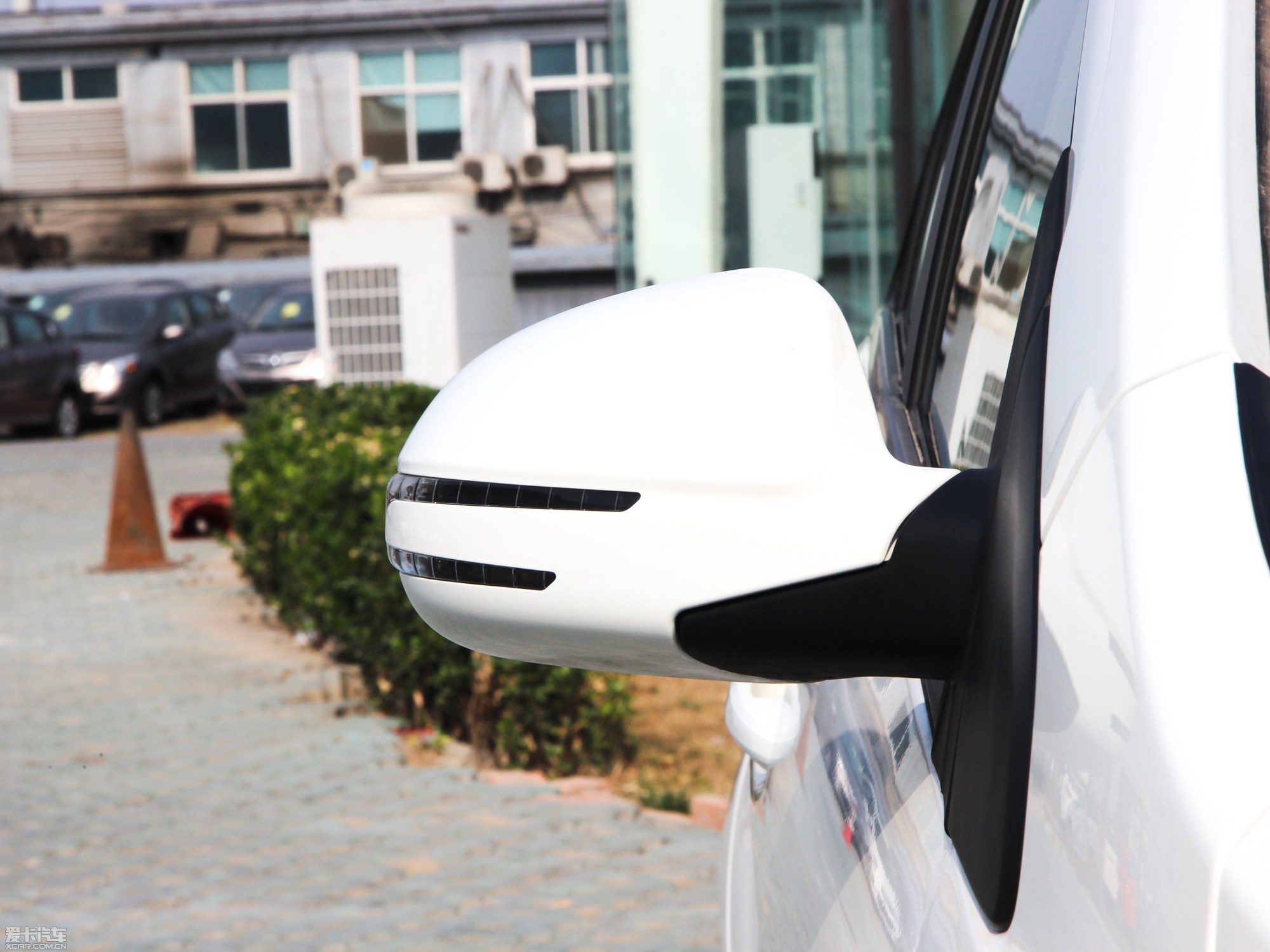 2013EϵЃɎ 1.3L քӘ