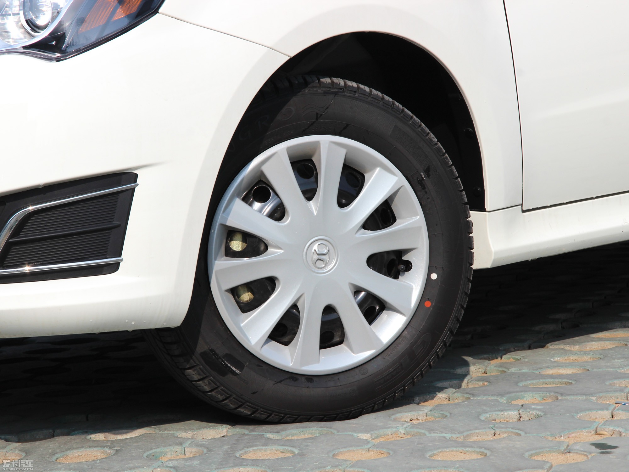 2013EϵЃɎ 1.3L քӘ