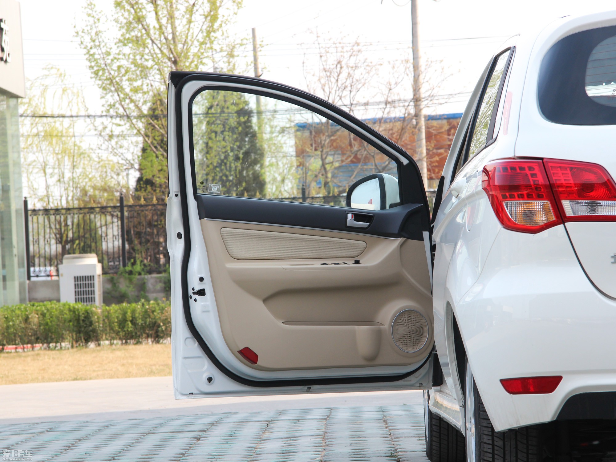 2013EϵЃɎ 1.3L քӘ