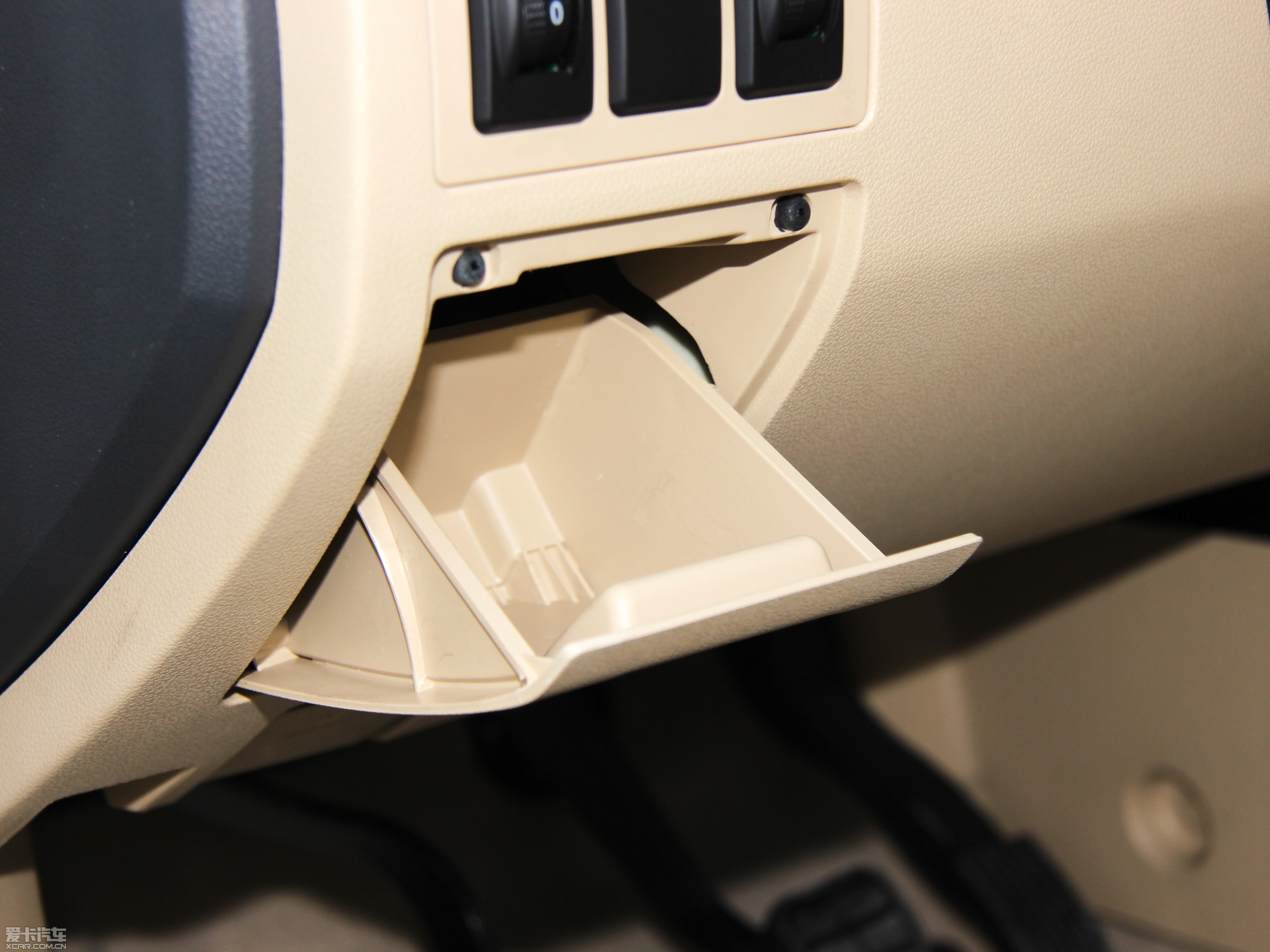 2013EϵЃɎ 1.3L քӘ