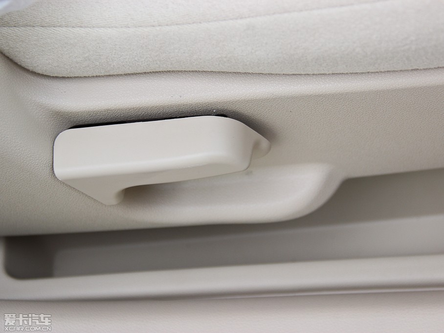 2013EϵЃɎ 1.5L ԄӘ