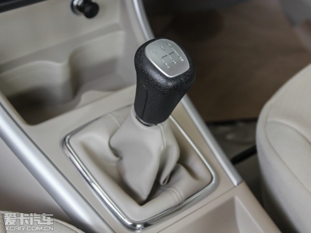 北京汽車2013款北京汽車E系列三廂