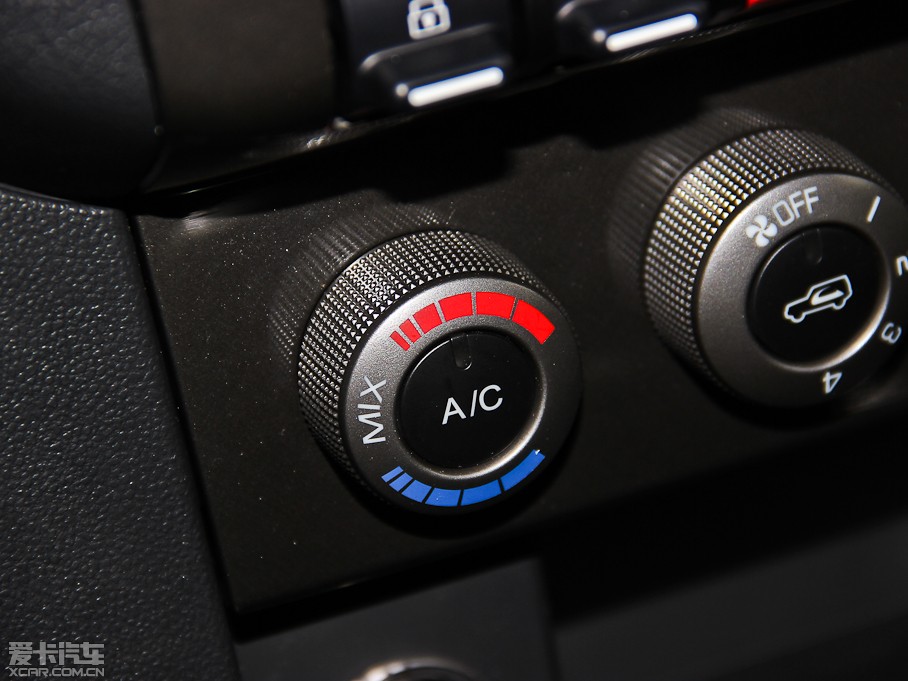 2014BJ40 2.4L քӴԽ