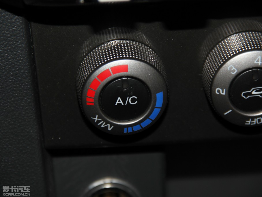 2014BJ40 2.4L քӴԽ