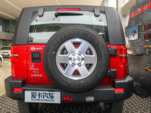 2014款2.4L 手动穿越版 备胎