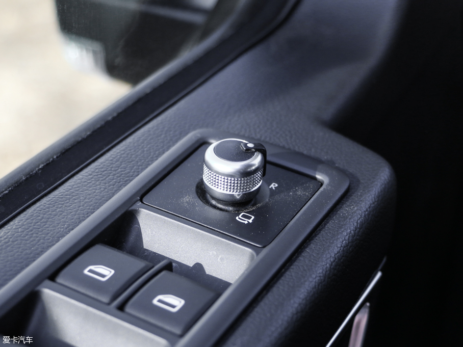 2016BJ80 2.3T քF