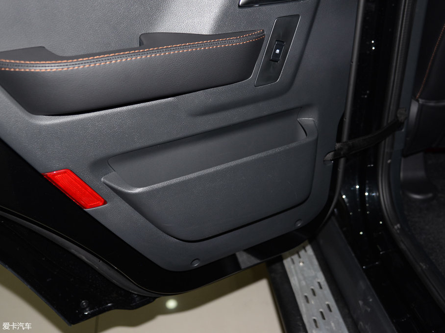 2016BJ40 L 2.3T Ԅ