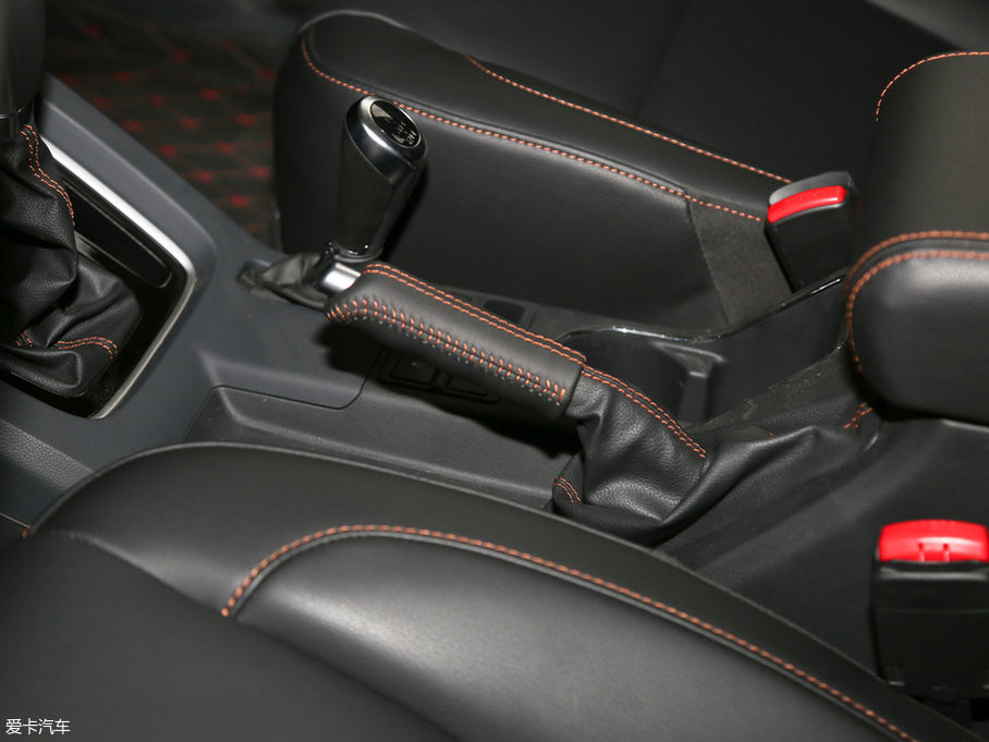 2016BJ40 L 2.3T Ԅ