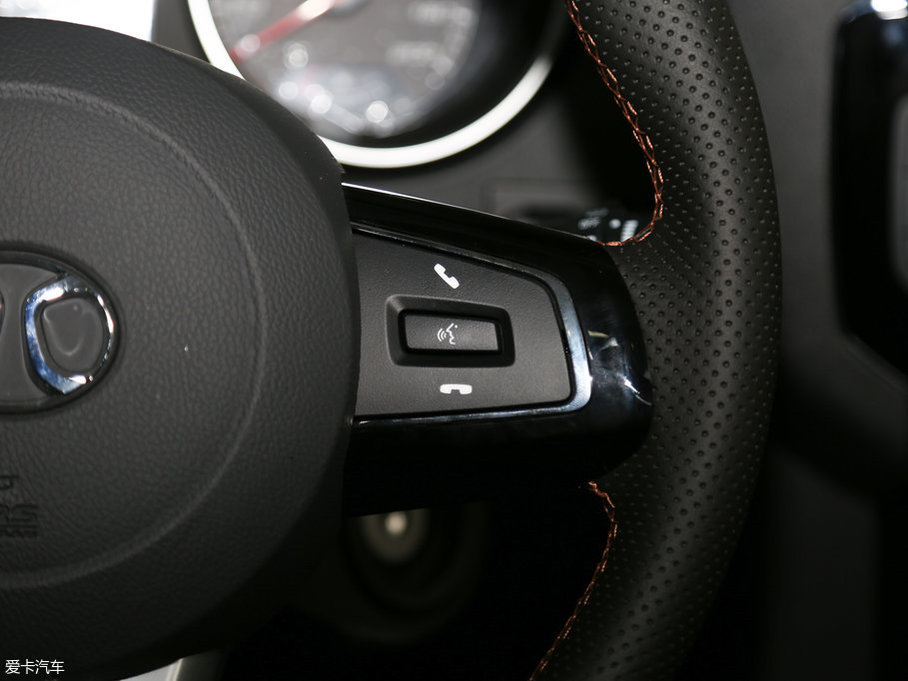 2016BJ40 L 2.3T Ԅ